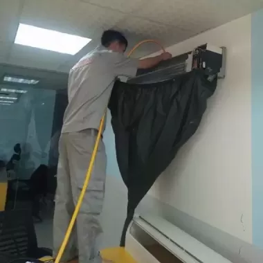 Ve sinh máy lạnh quận Tân Phú
